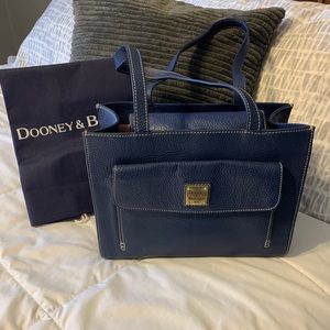 Dooney & Bourke Bag